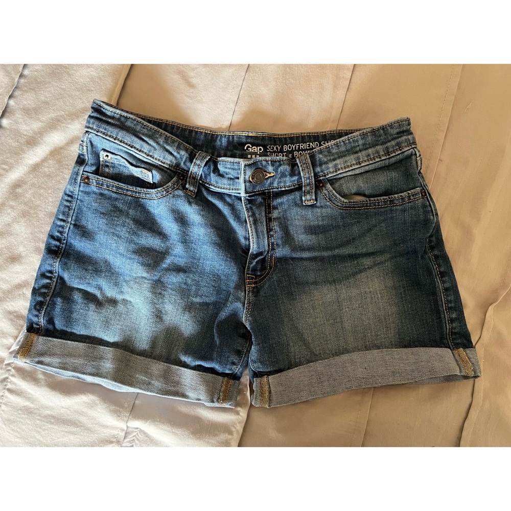 Gap Women's Boyfriend Denim Shorts